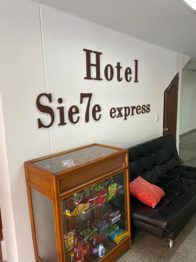 Hotel Sie7E Express Medellin Bagian luar foto