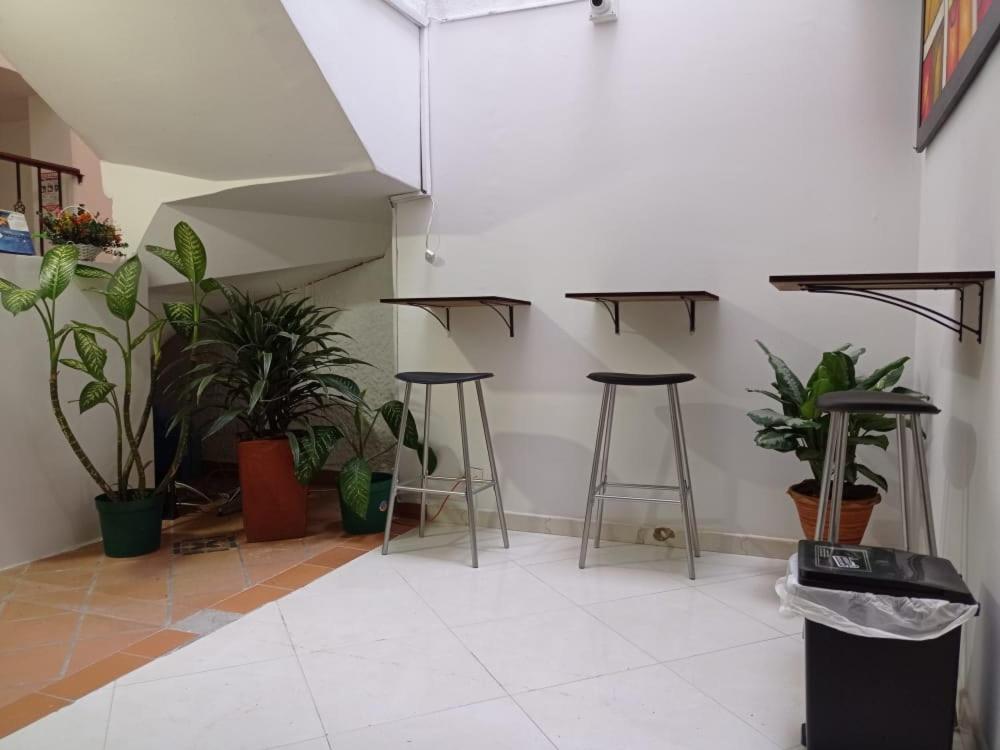 Hotel Sie7E Express Medellin Bagian luar foto